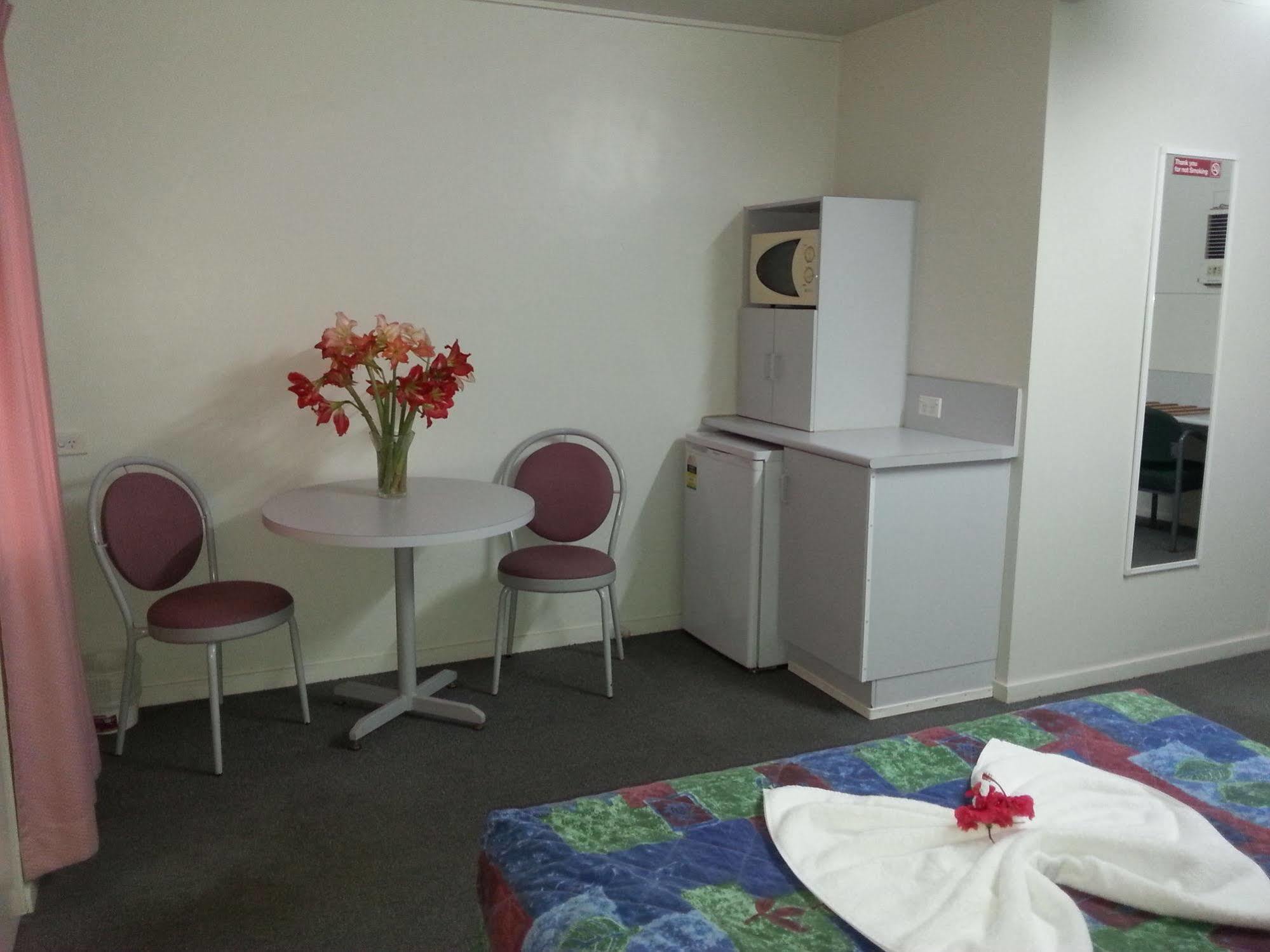Golden Fountain Motel Rockhampton Eksteriør billede