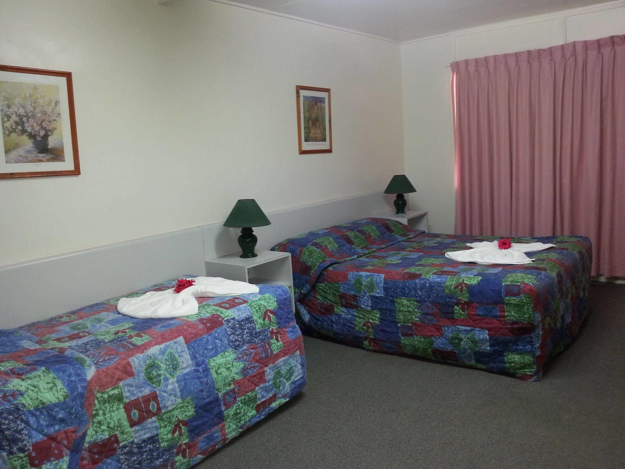 Golden Fountain Motel Rockhampton Eksteriør billede